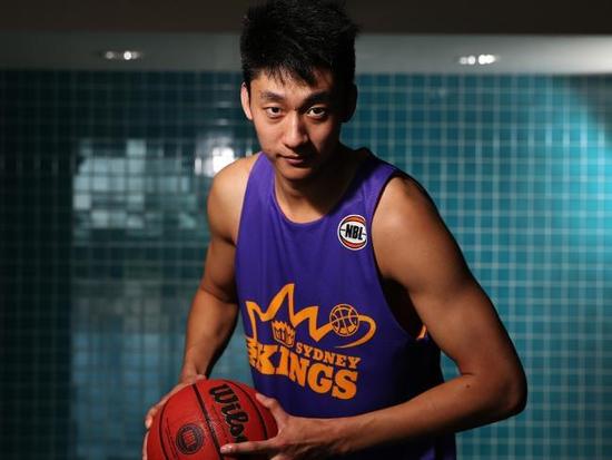 汉堡1-1法兰克福，洛孔加破门，胡戈-拉松扳平（汉堡1-1战平法兰克福：洛孔加先开纪录，胡戈-拉松追平）