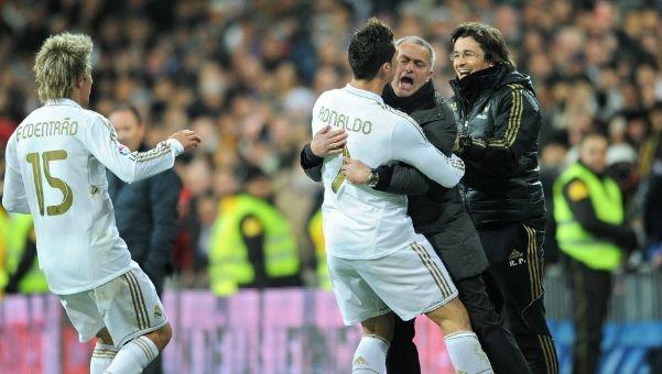 半场：阿森纳0-0水晶宫，马杜埃凯失良机，贝尼特斯屡救险（半场战报：阿森纳0-0水晶宫，马杜埃凯错失良机，贝尼特斯多次化解险情）