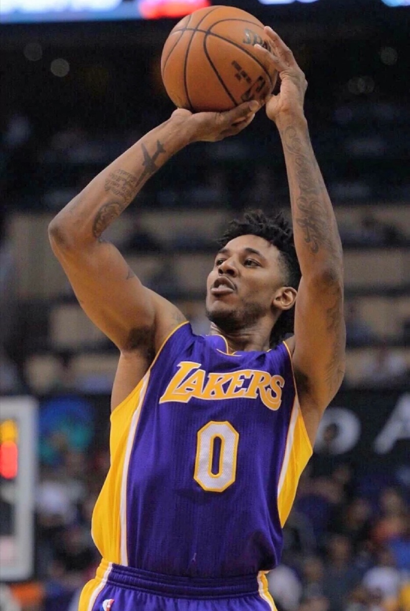 铜梁区政协人士：下一步将围绕中超主场设施升级等课题调研（铜梁区政协人士表示，下一阶段将围绕中超主场设施升级等展开调研）