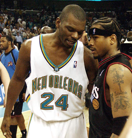 利物浦萨拉赫任意球破门锁定胜局（萨拉赫轰进任意球，助利物浦锁定胜局）