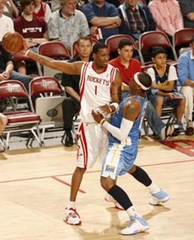 爱德华兹谈改罚球动作：库班谈论后引起了大家注意，不得不改变（爱德华兹谈调整罚球：库班发声后引发关注，不得不改变）