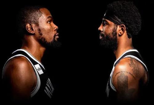 WTT总决赛：林诗栋／蒯曼1-3不敌林仲勋／申裕斌无缘决赛（林诗栋／蒯曼1-3负于林仲勋／申裕斌，WTT总决赛无缘争冠）