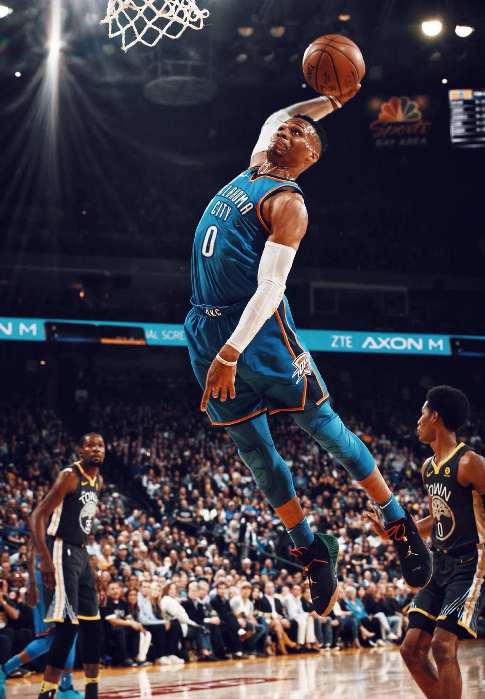 颜骏凌替补+U23国足3人缺席！媒体人：三少已放假，别上纲上线（颜骏凌改打替补，U23国足三人缺阵！媒体人：三少已放假，别过度解读）