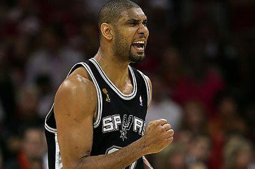 4-1打爆副班长！曼联3轮不败：只差第4名1分 31岁队长2射1传造3球（4-1痛击倒数第二！曼联联赛3轮不败，仅距第4名1分，31岁队长梅开二度送助攻独造3球）